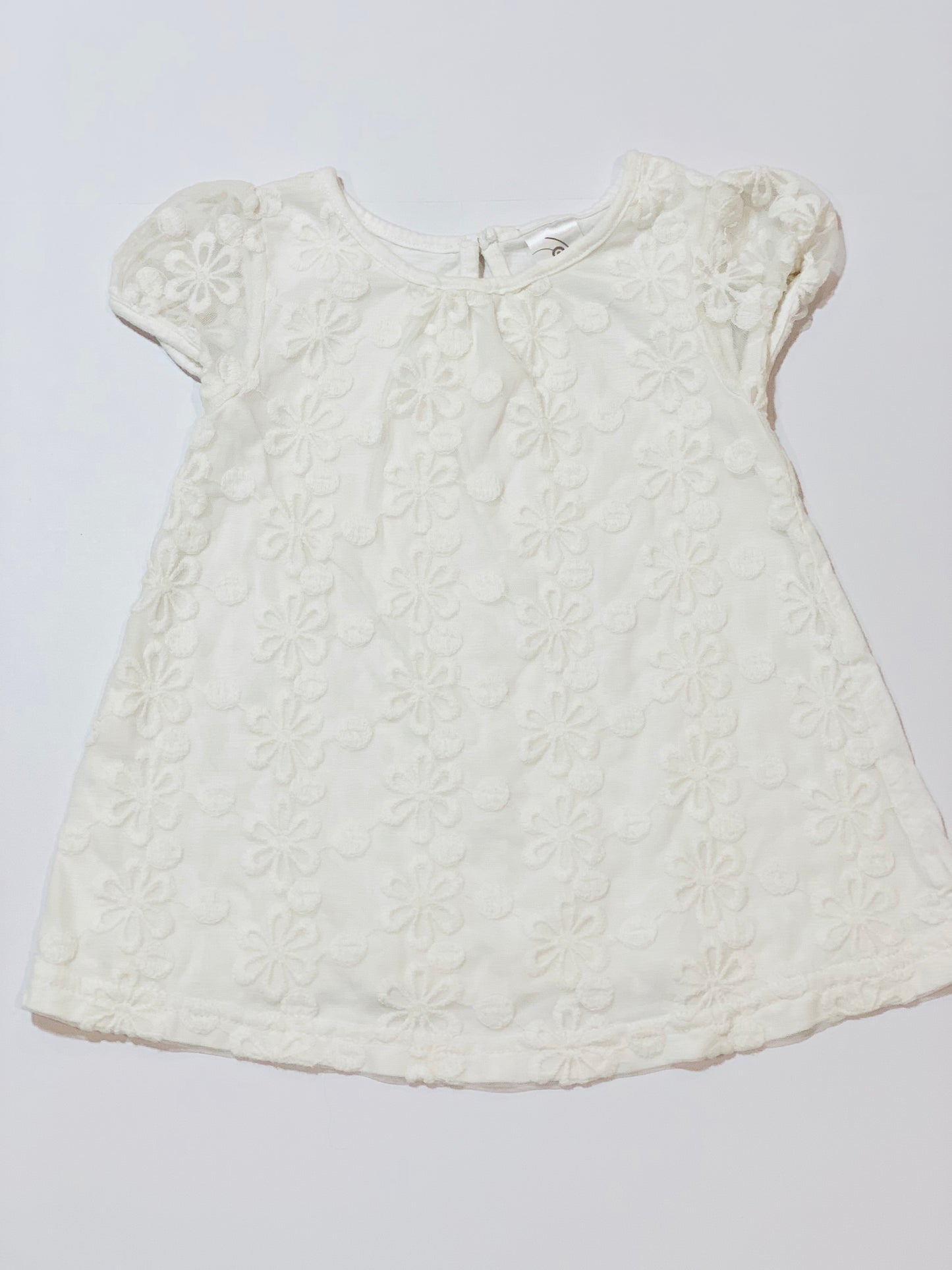 White flower tee - Size 2