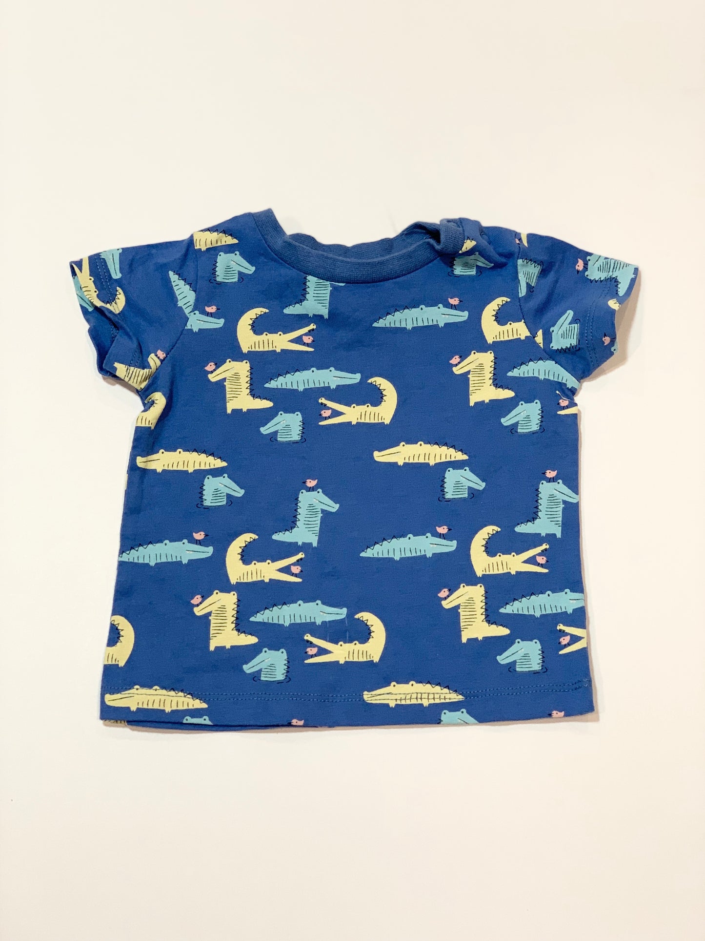 Crocs tee - Size 00