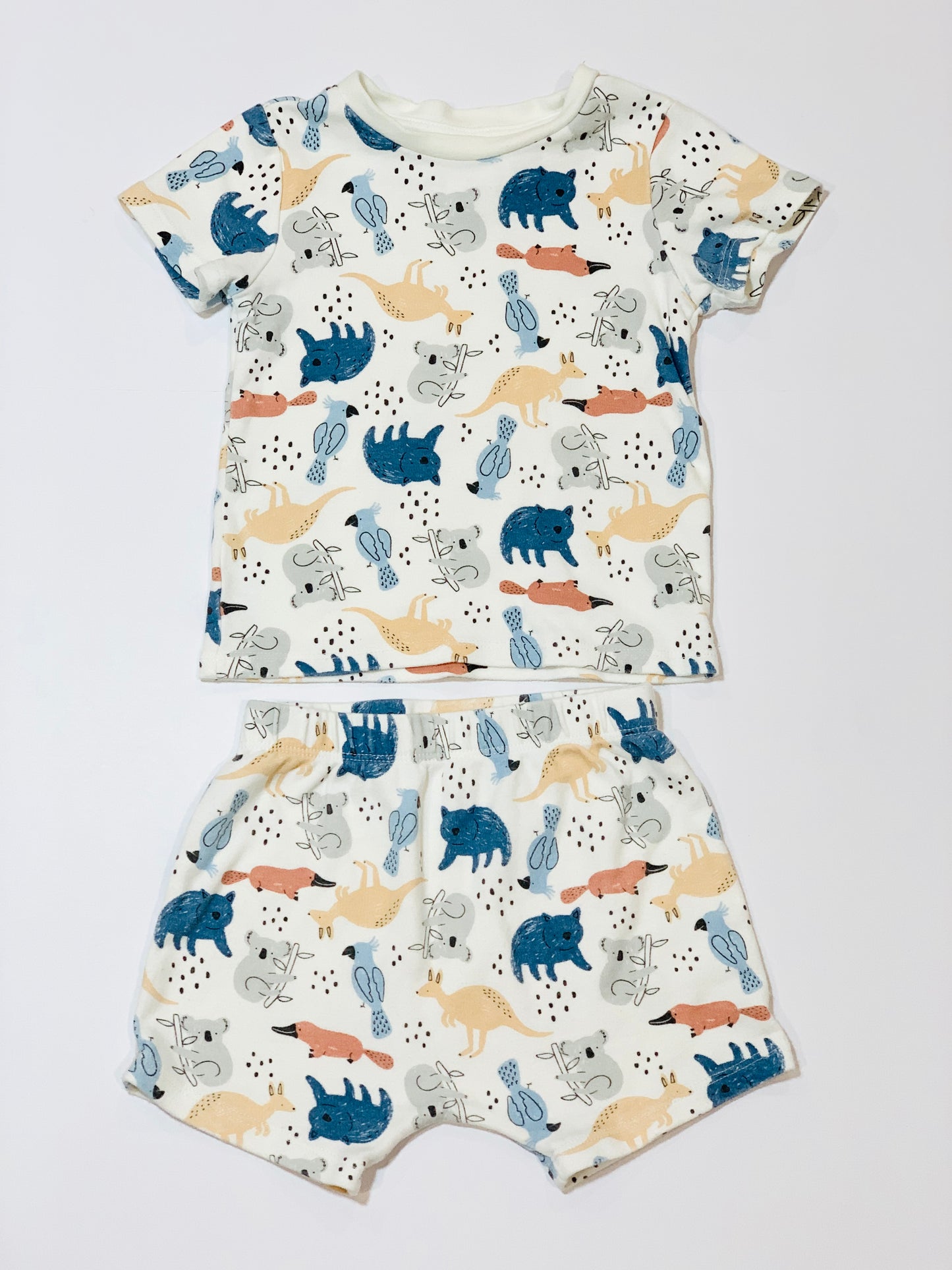 Aussie animals pyjamas - Size 2