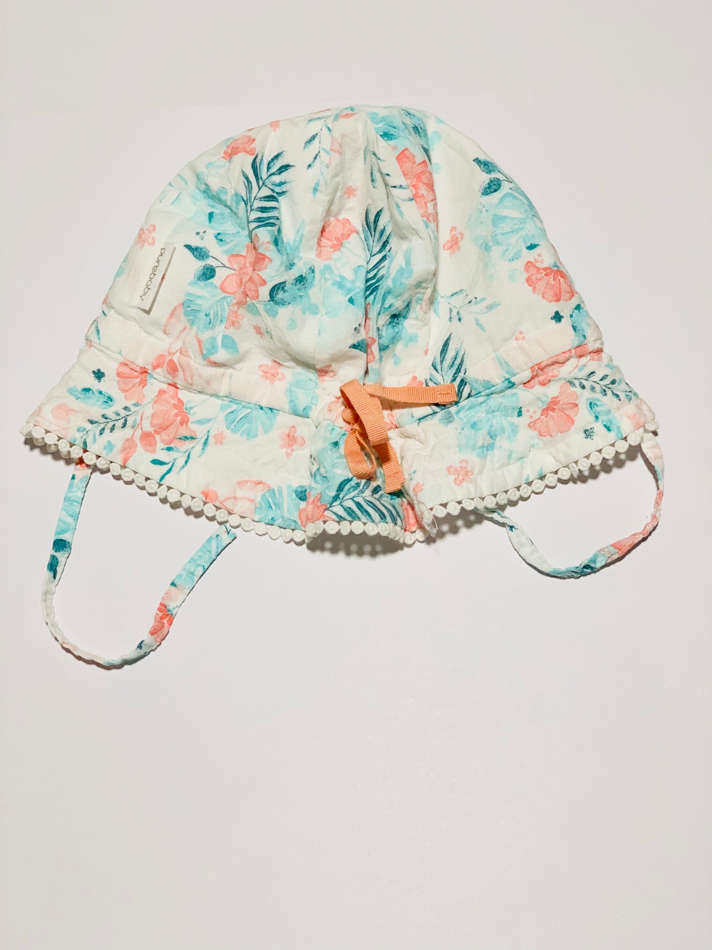 Floral hat - Size large