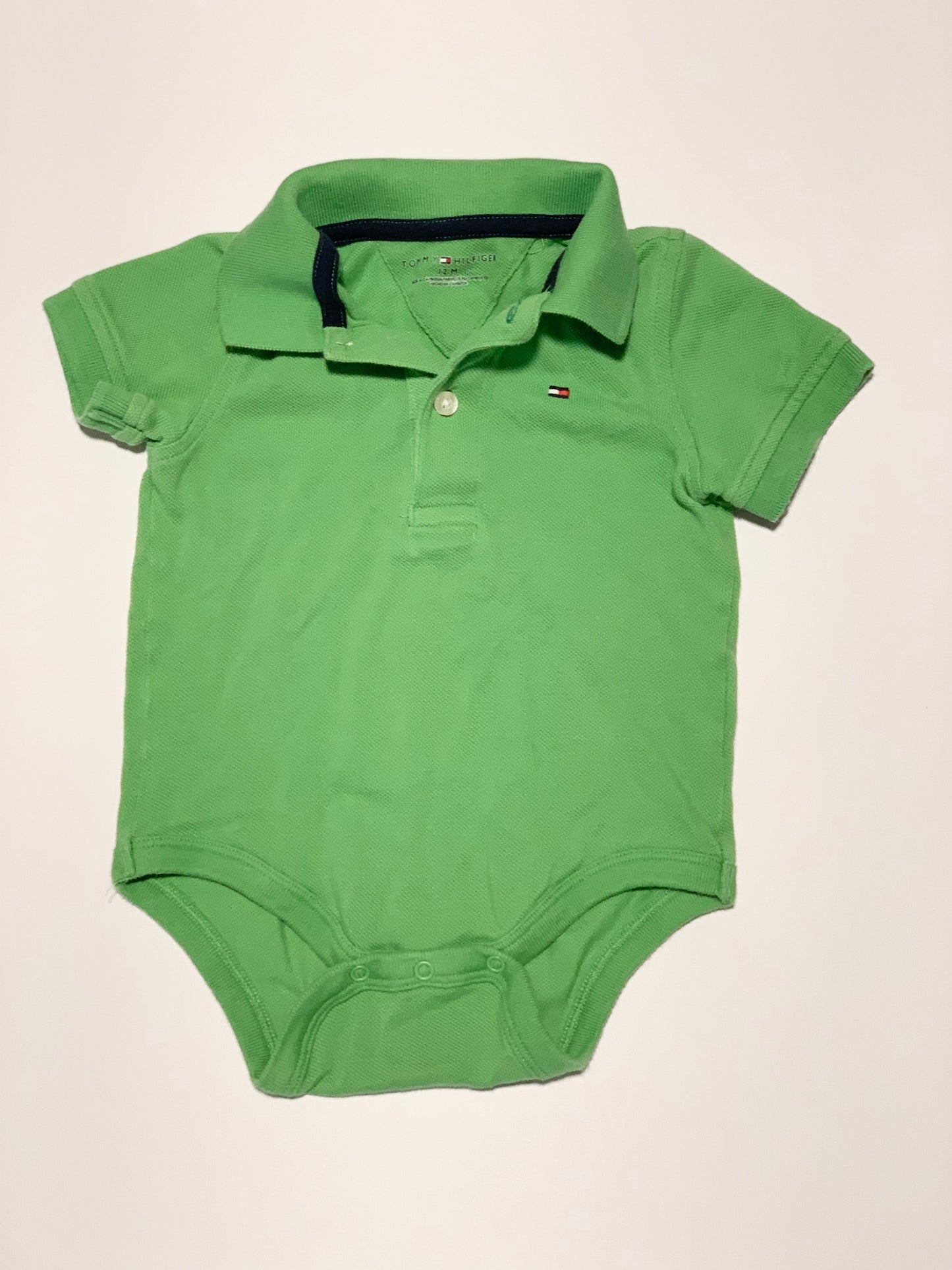 Green bodysuit - Size 12 months