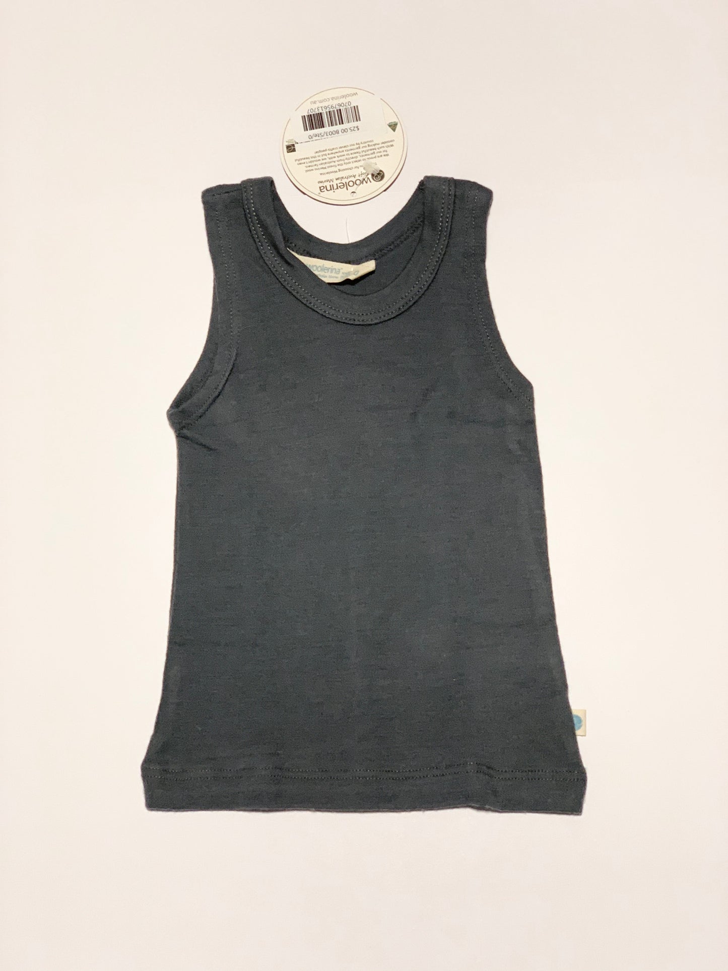 100% Australian wool singlet brand new - Size 0