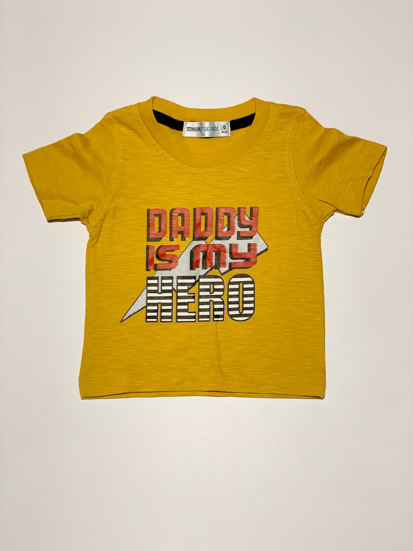 Daddy is my hero tee - Size 0