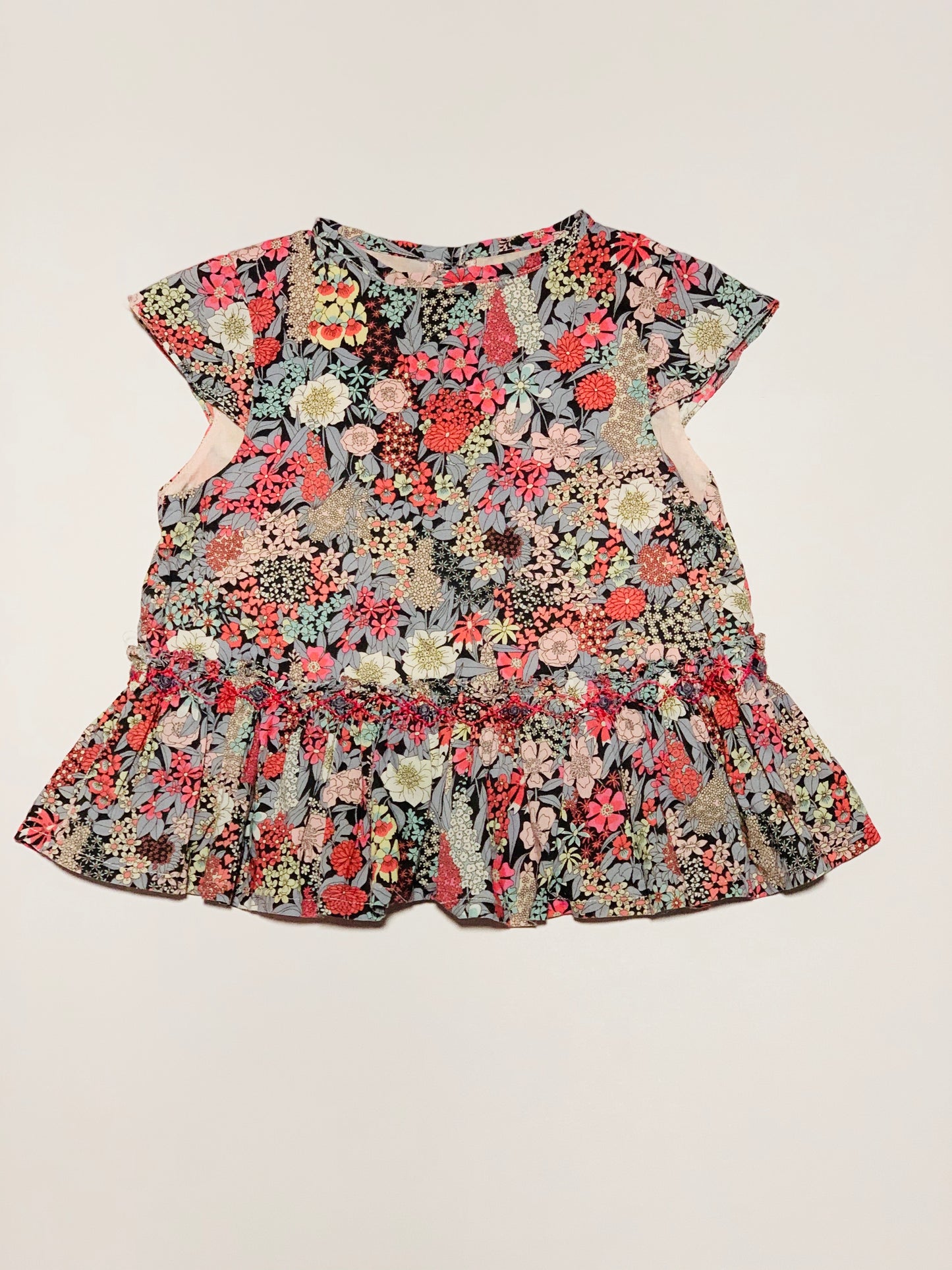 Floral top - Size 18 months