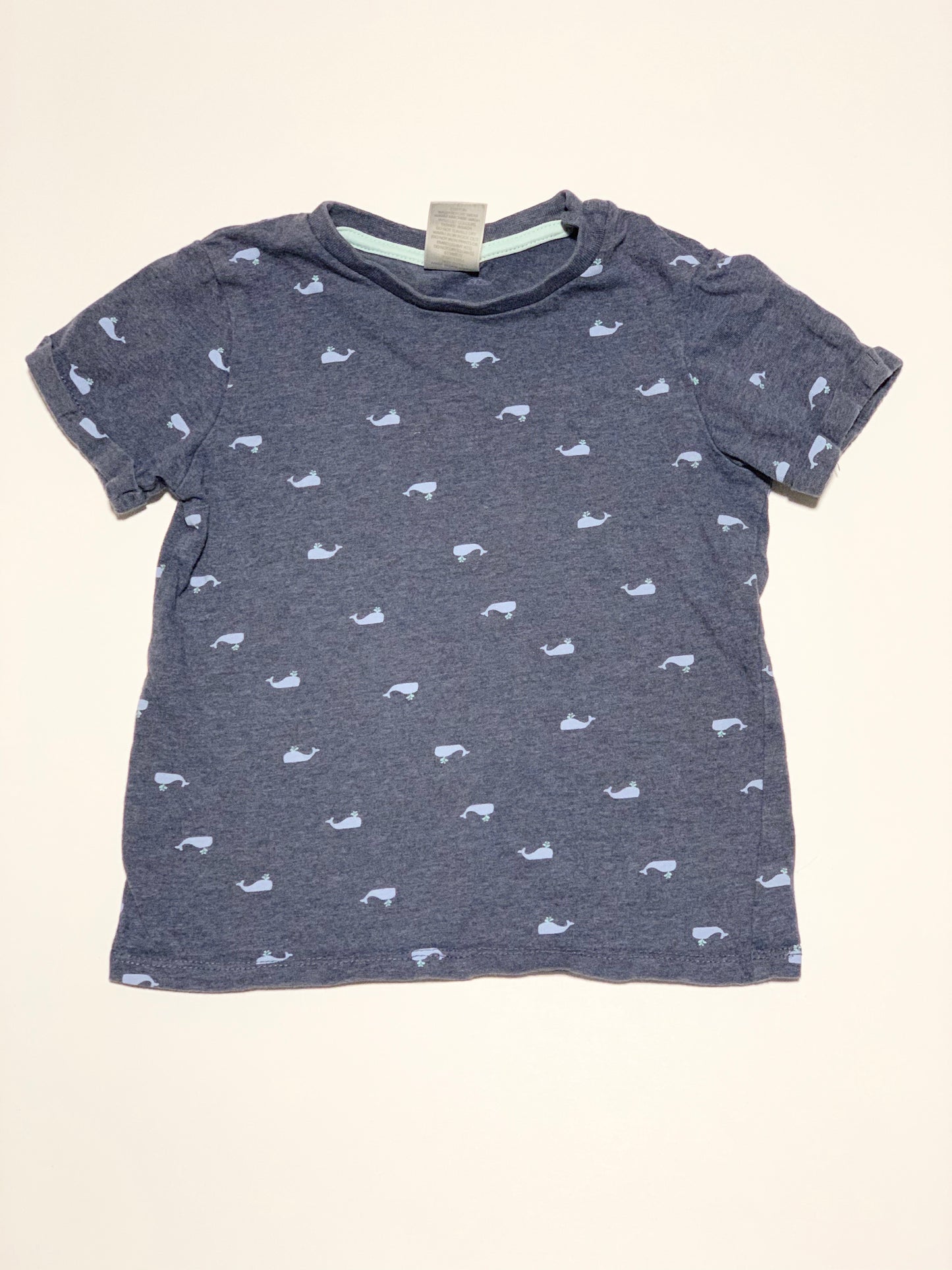 Whales tee - Size 2