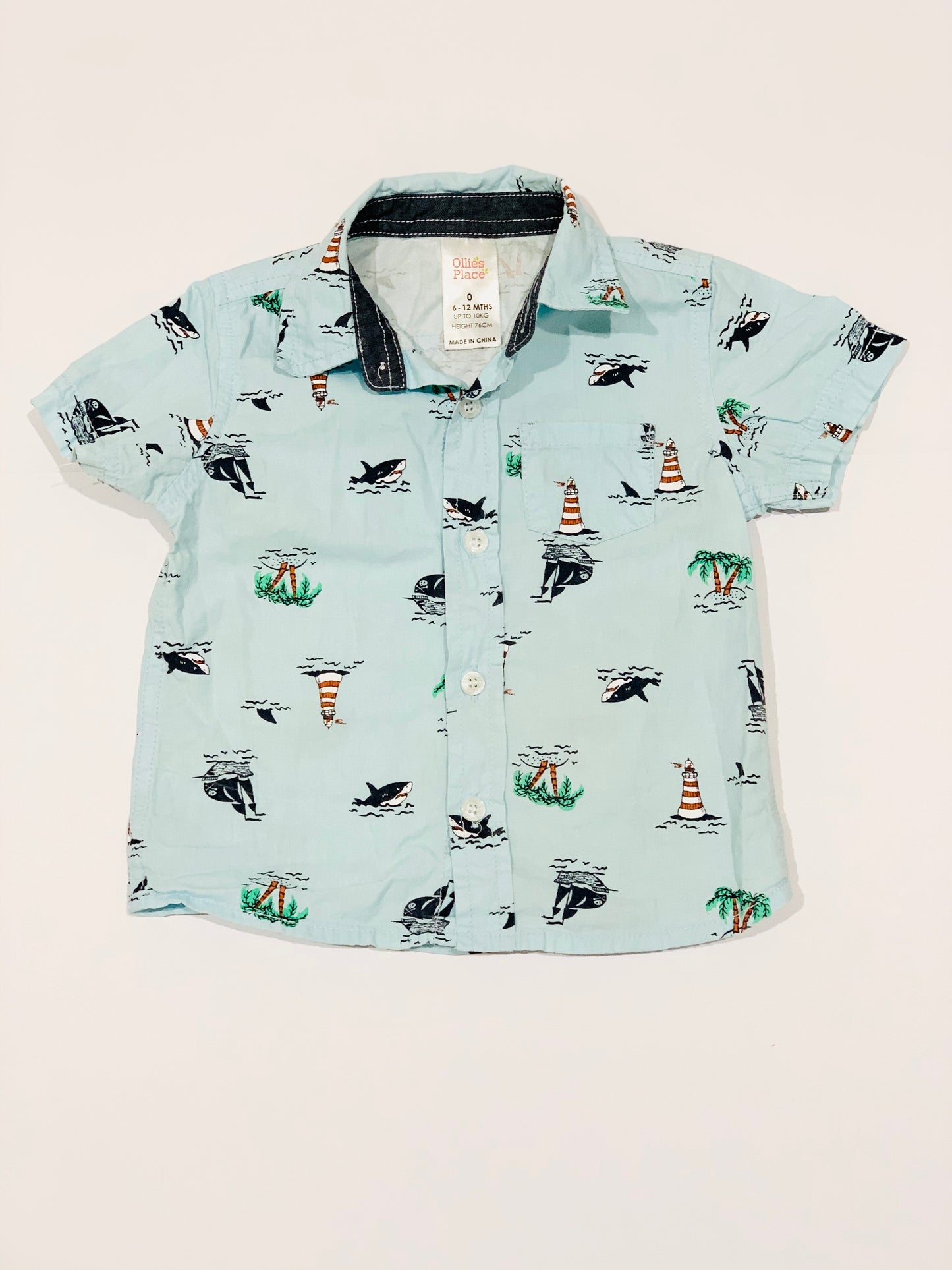 Sharks and pirates shirt - Size 0
