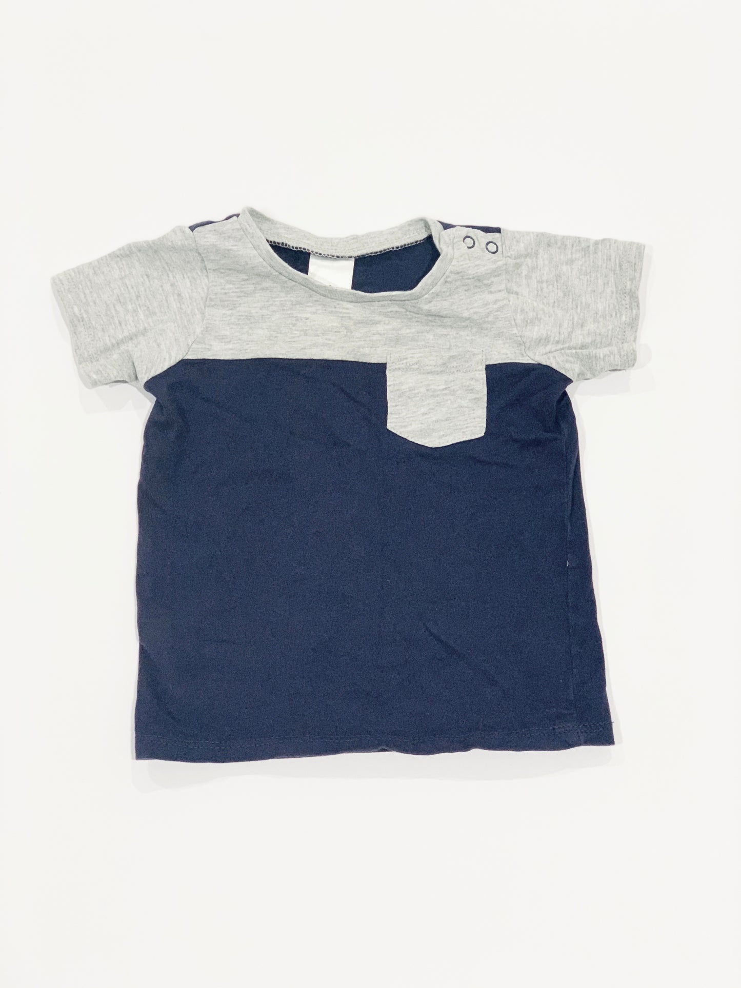 Navy pocket tee - Size 0