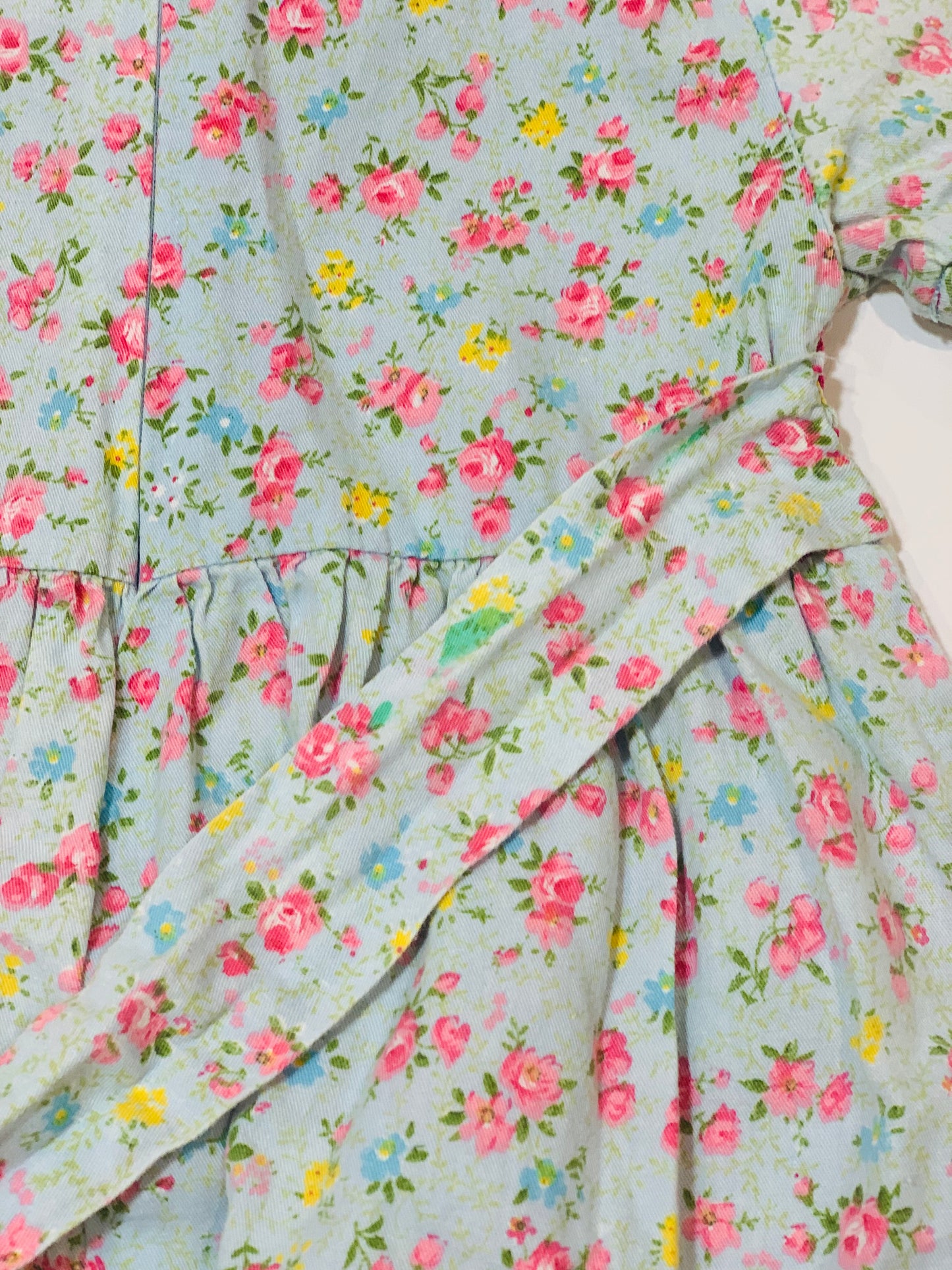 Smocked floral dress - Size 2