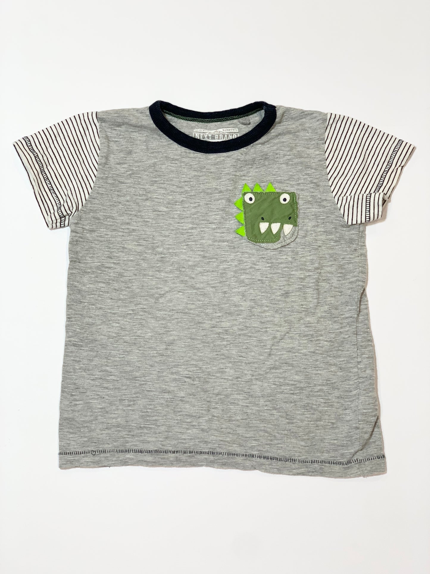 Grey dinosaur tee - Size 3-4