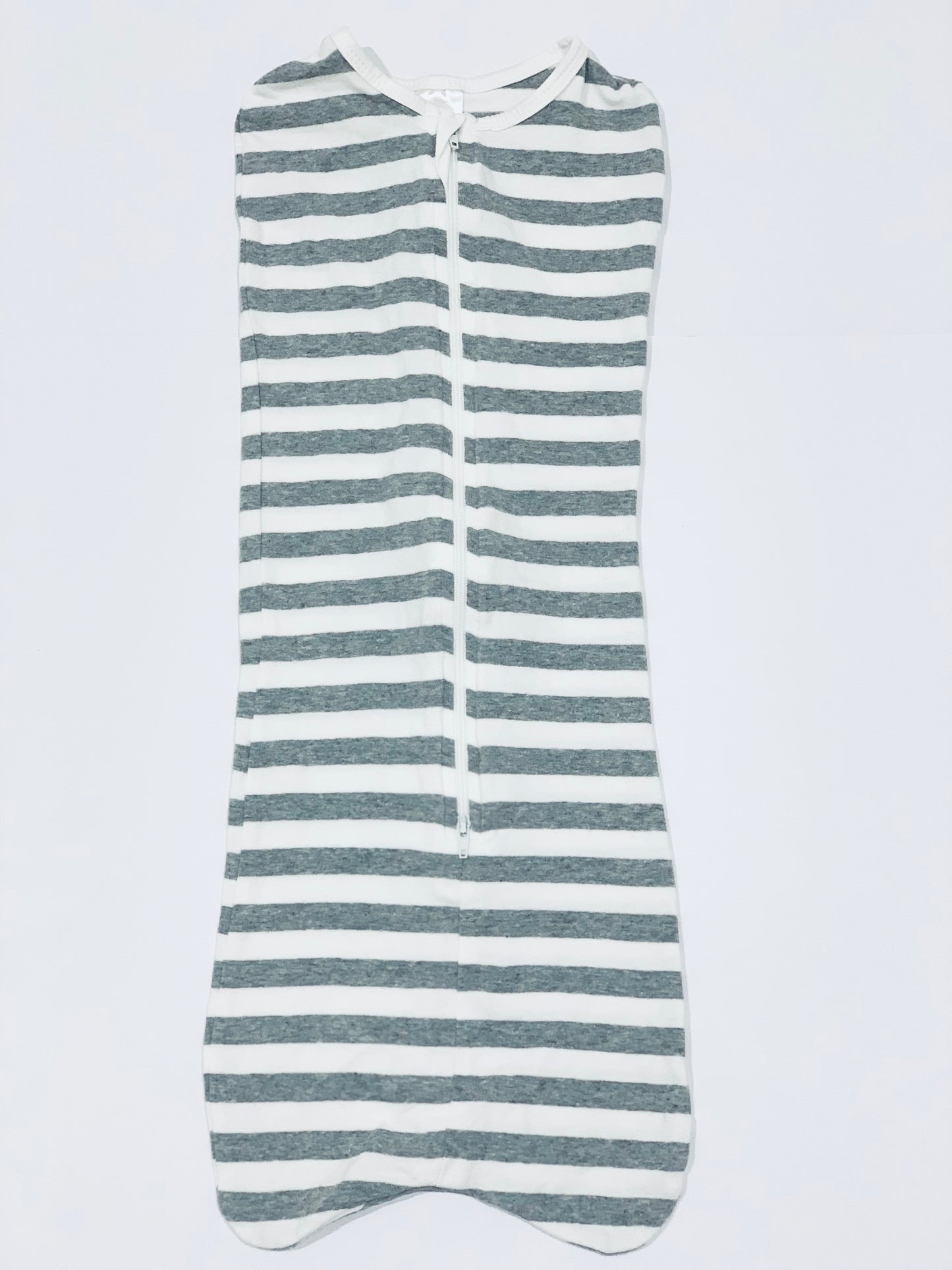 Striped swaddle pouch - Size 0-3 months