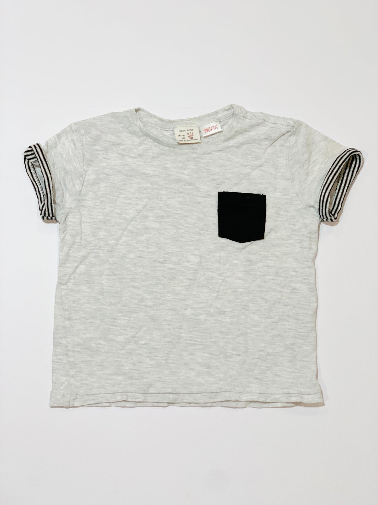 Grey pocket tee - Size 2-3