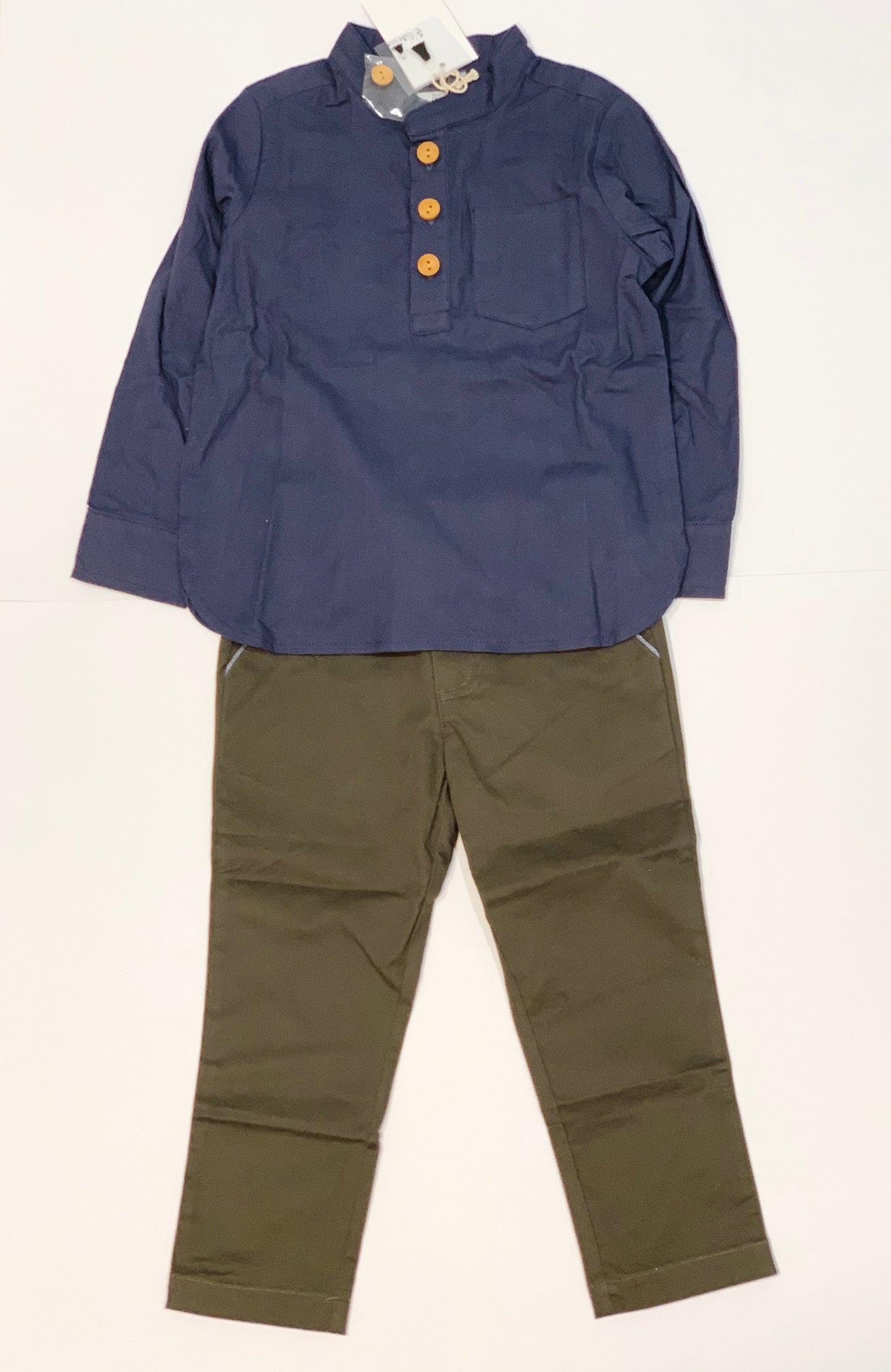 Shirt and pants set brand new - Size 2