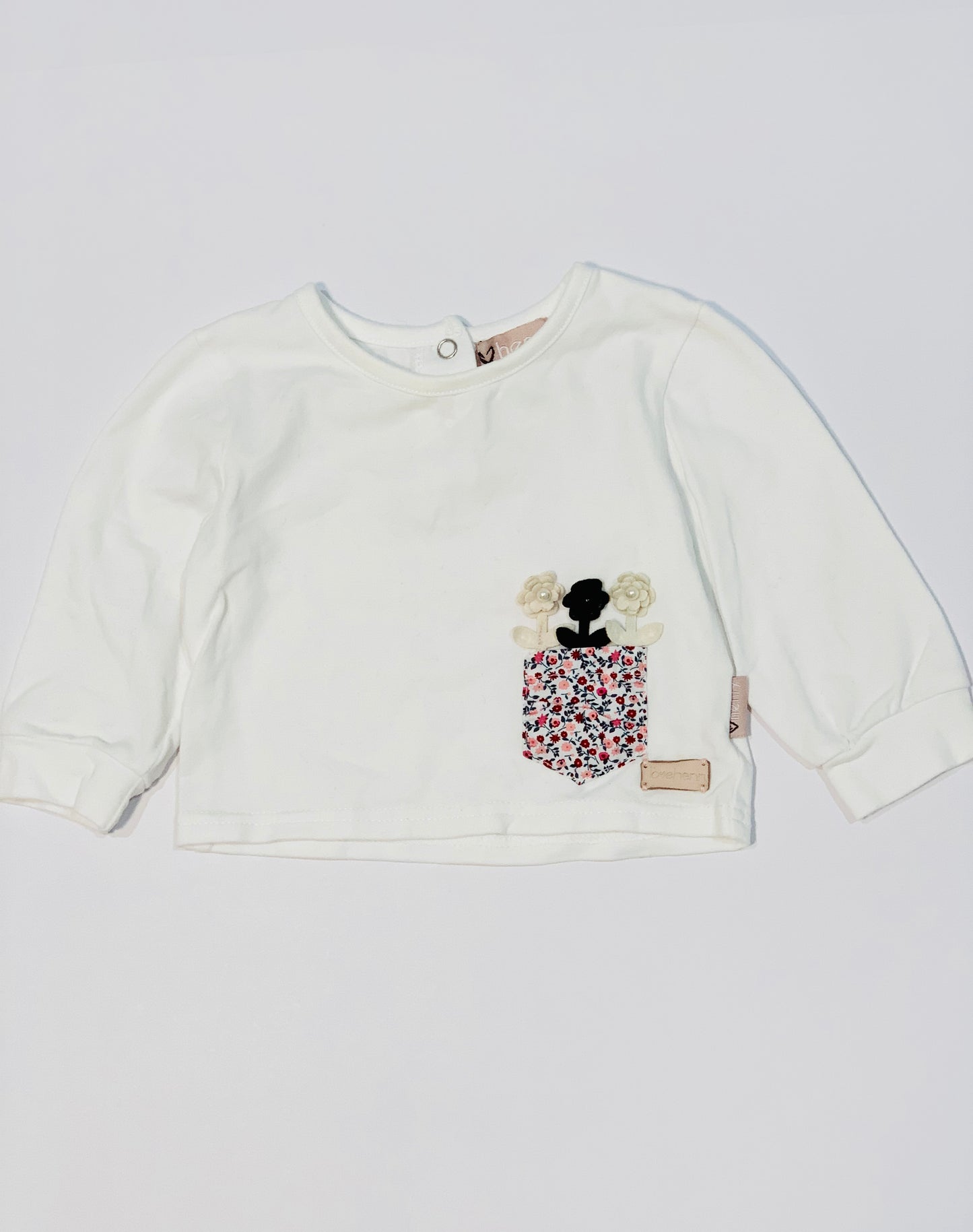 White pocket top - Size 6 months