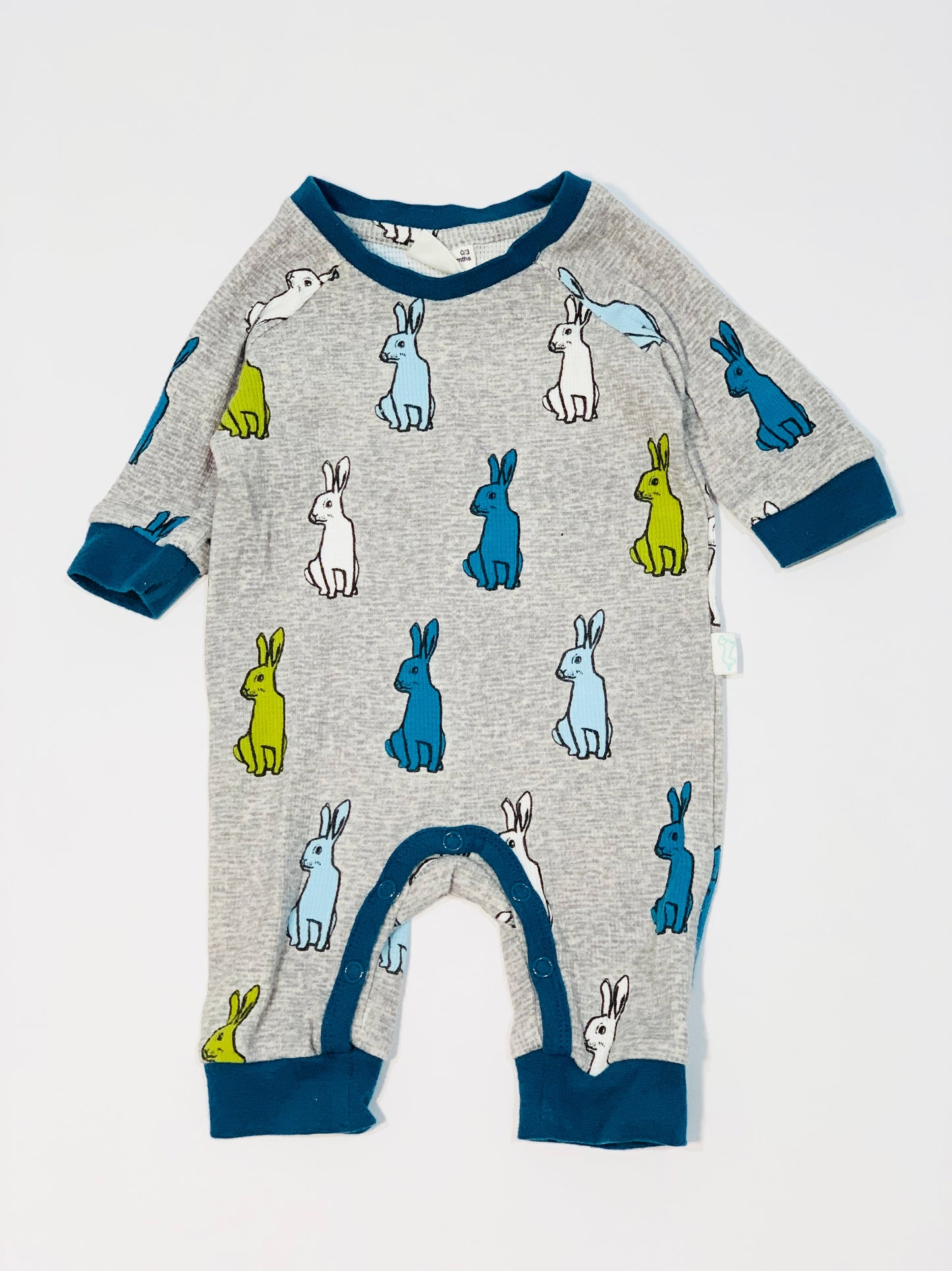 Bunny onesie - Size 000