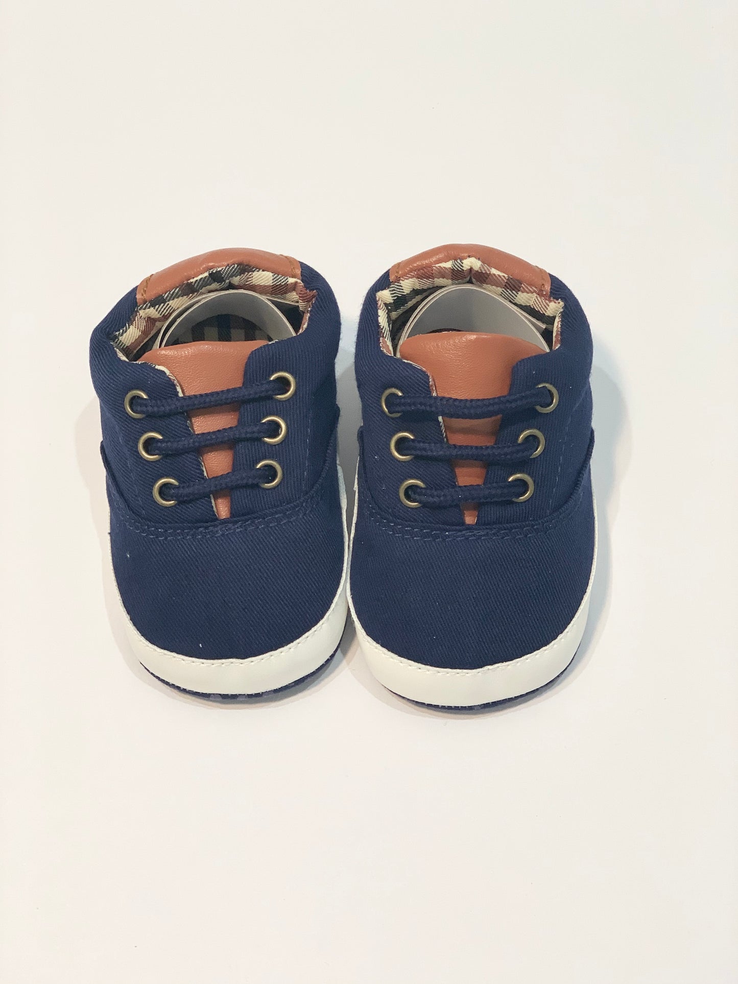 Soft navy shoes brand new - Size 3-6 months