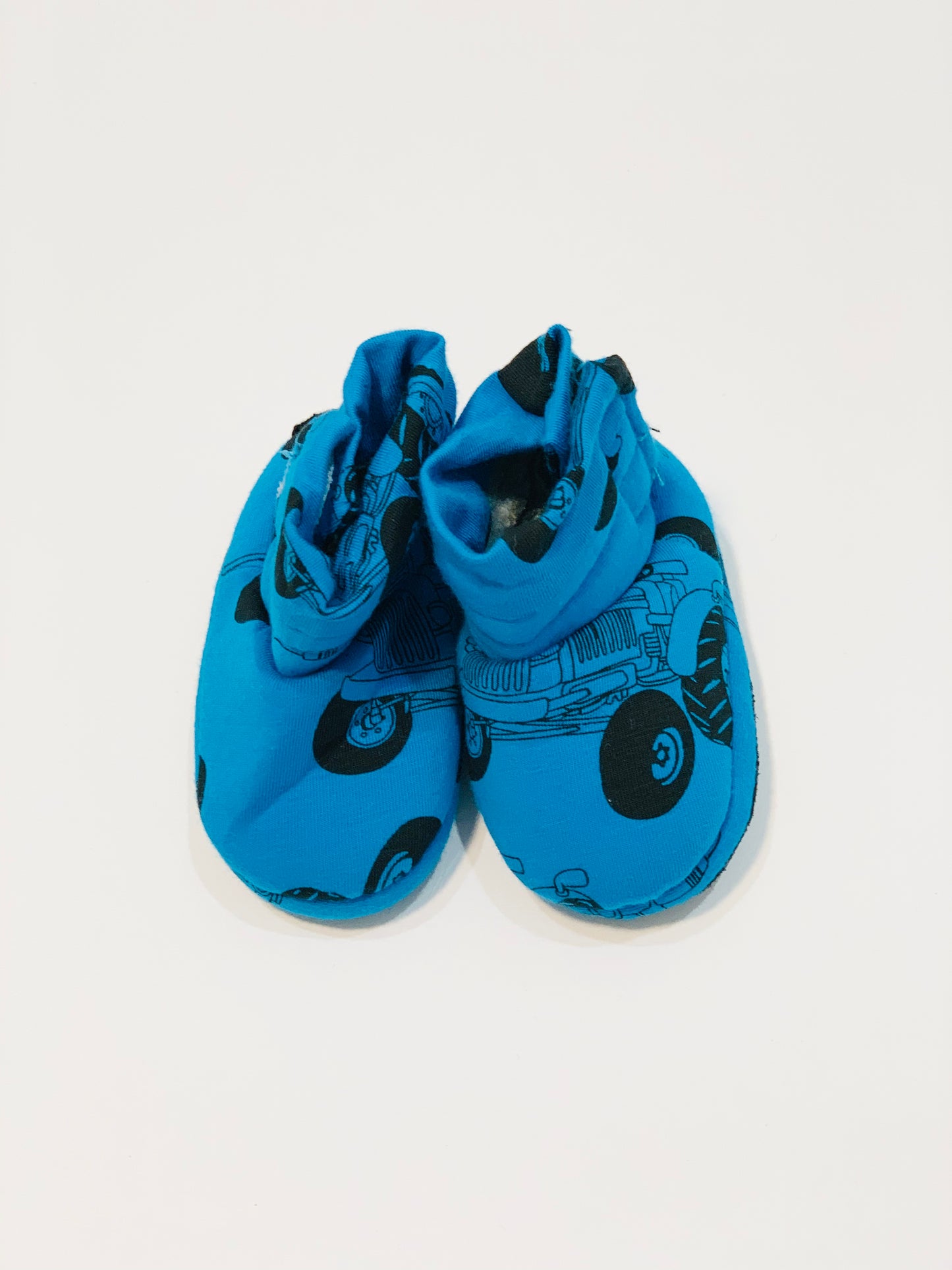 Soft booties - Size 0-3 months