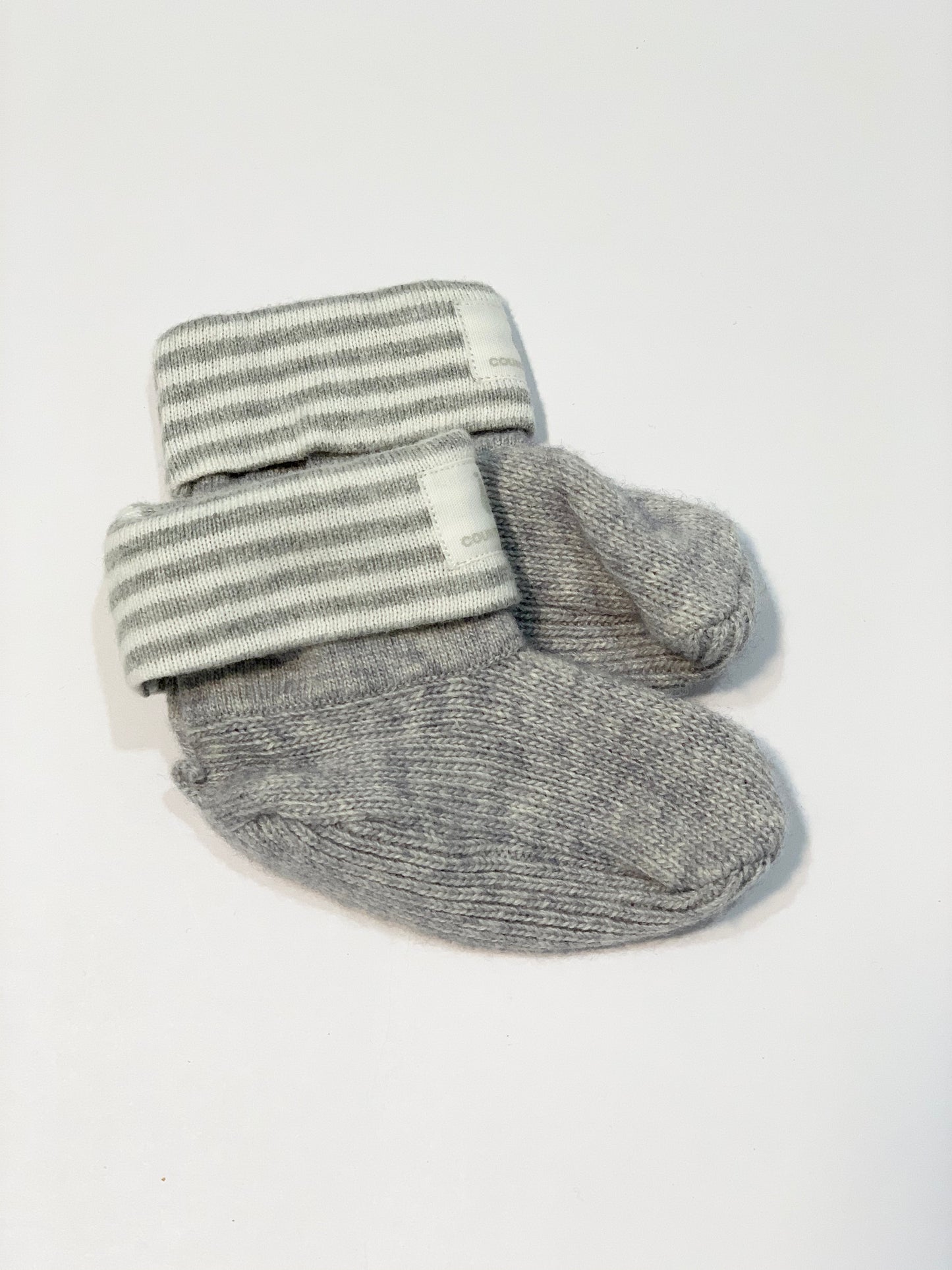 Knit booties - Size 3-6 months