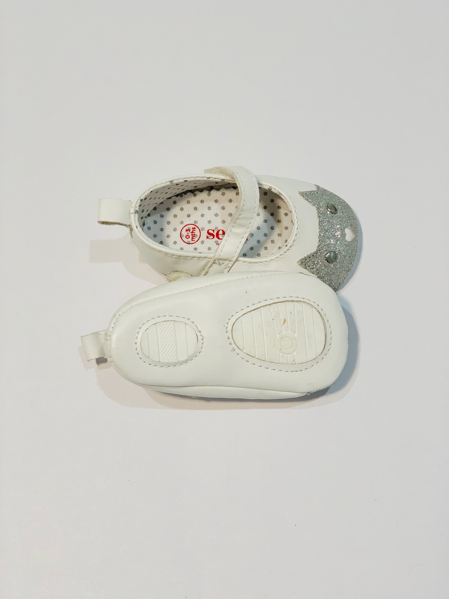 Soft cat shoes - Size 0-3 months