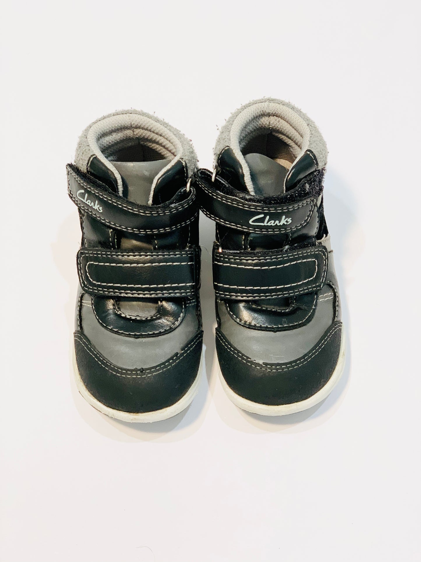 Black hi tops - Size 6.5