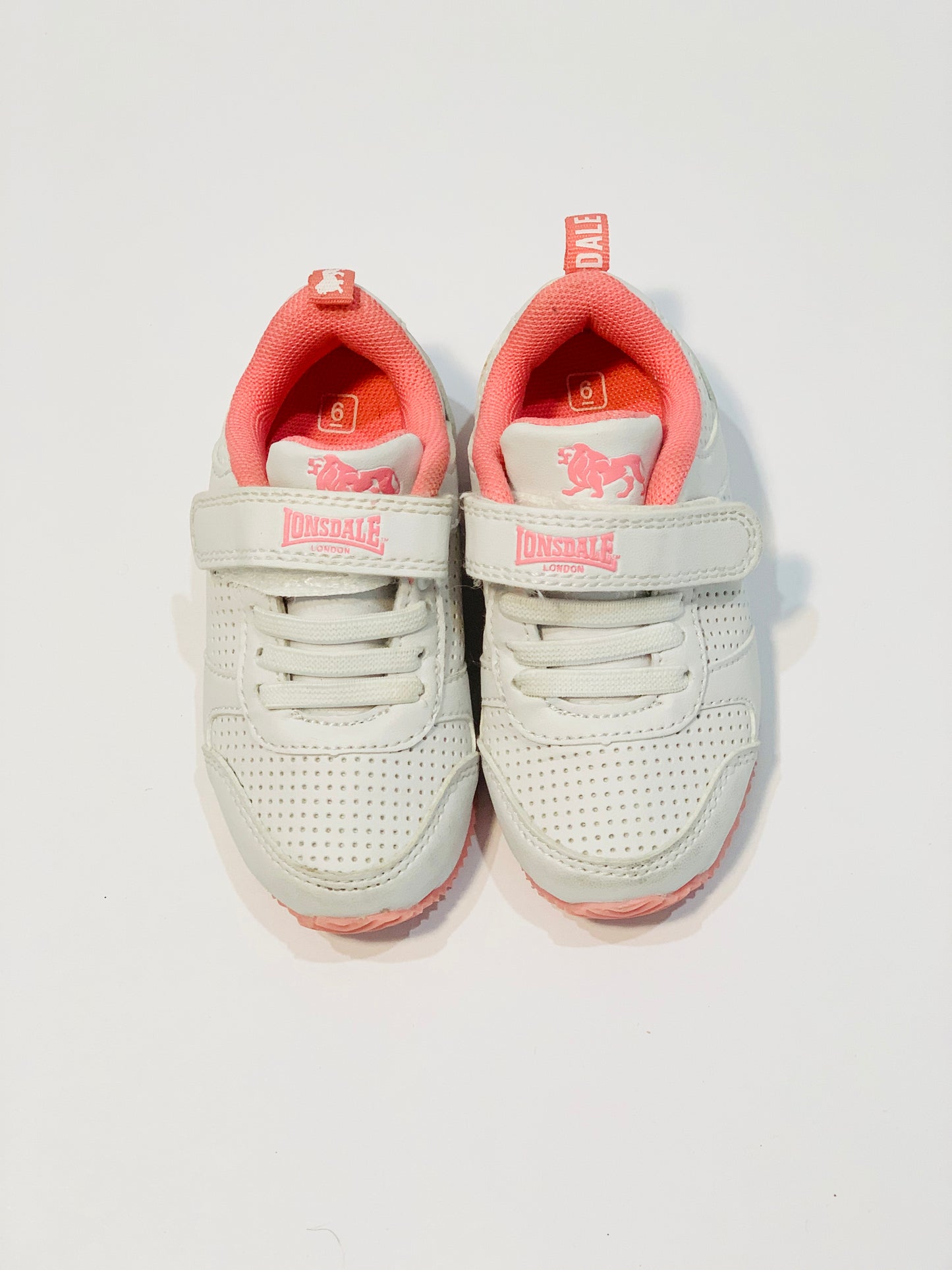 White sneakers - Size AU6