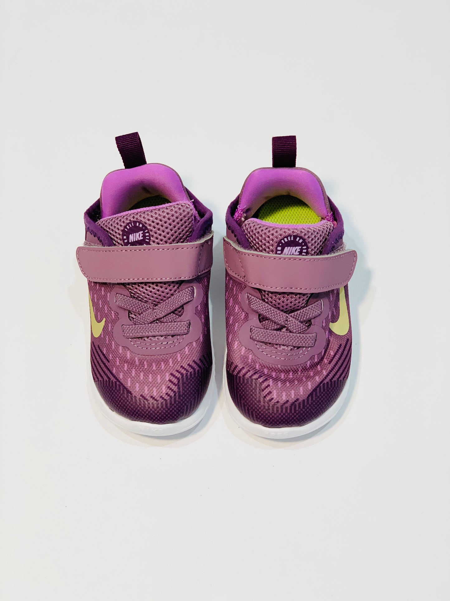 Purple sneakers brand new - Size US6