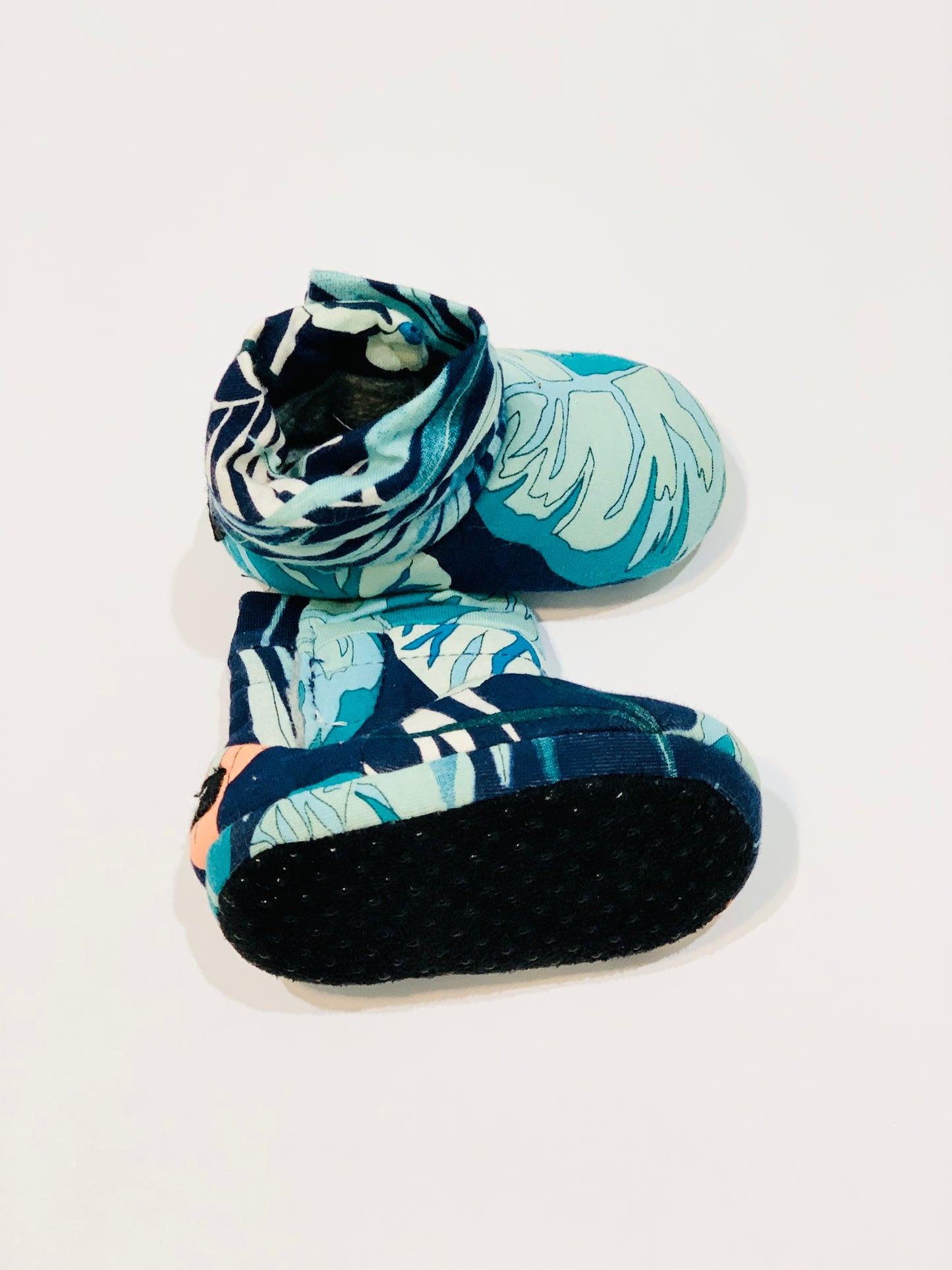 Soft booties - Size 0-3 months