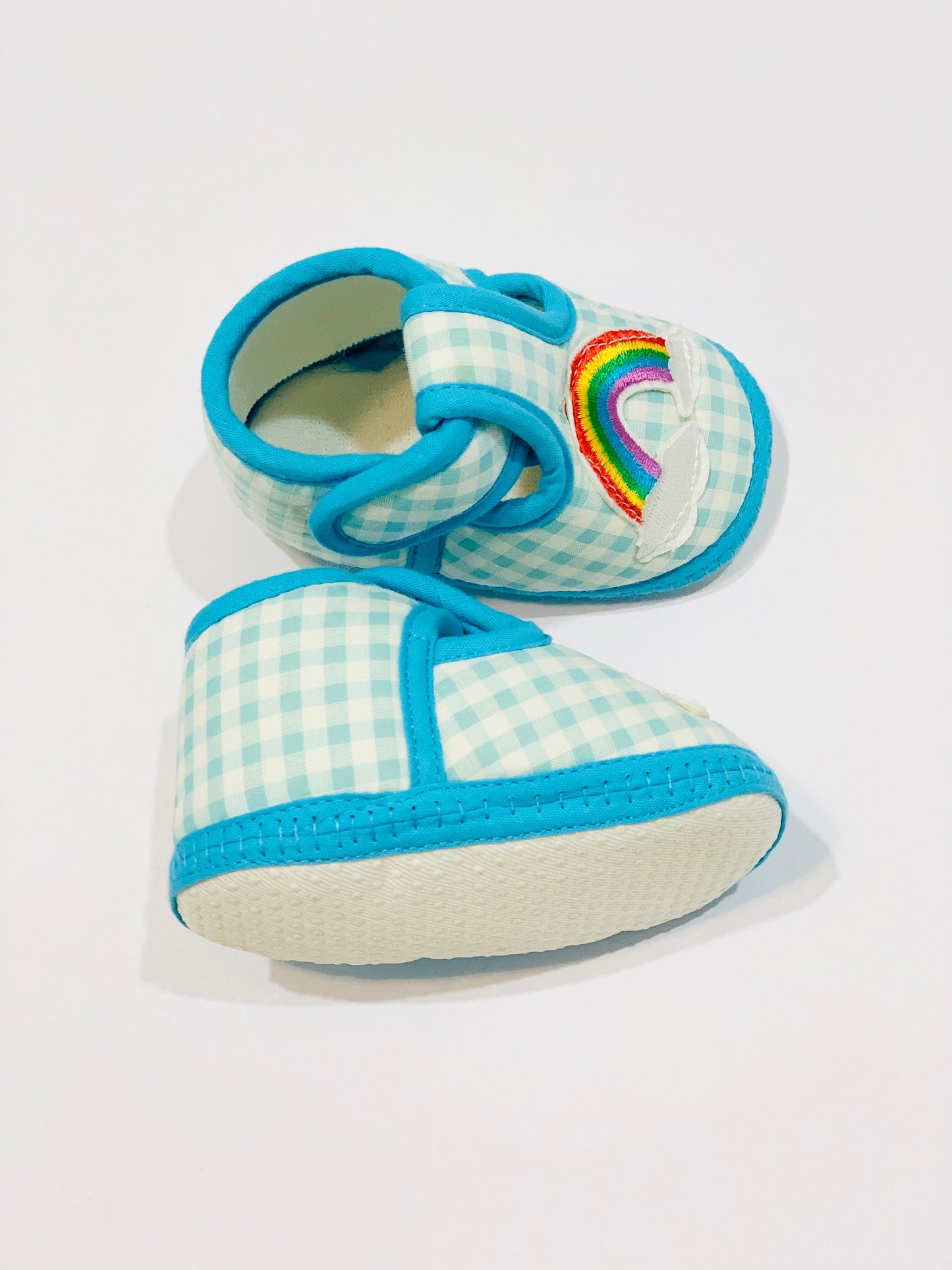 Soft rainbow booties - Size 0-3 months