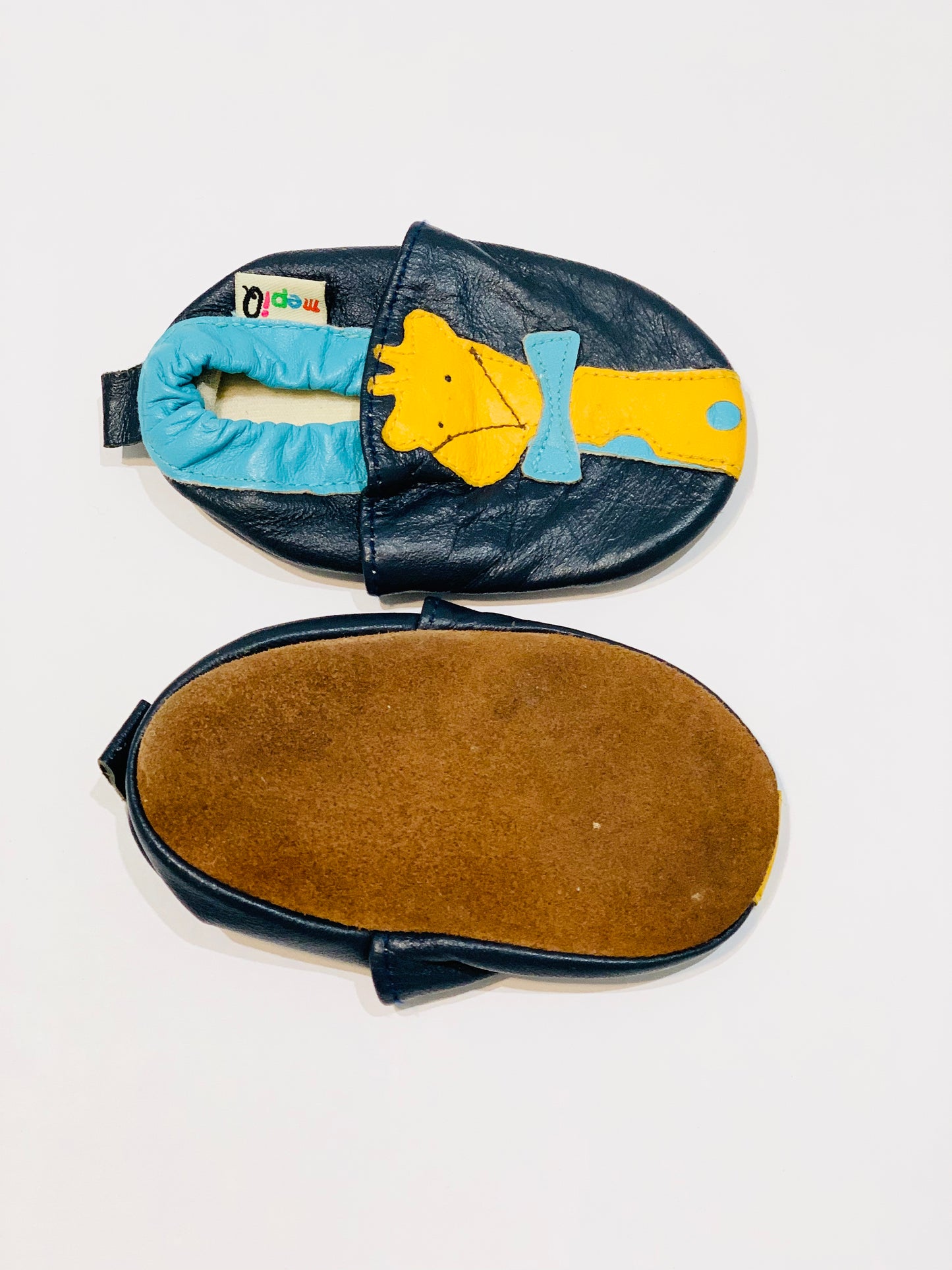 Leather soft sole shoes - Size 6-12 months