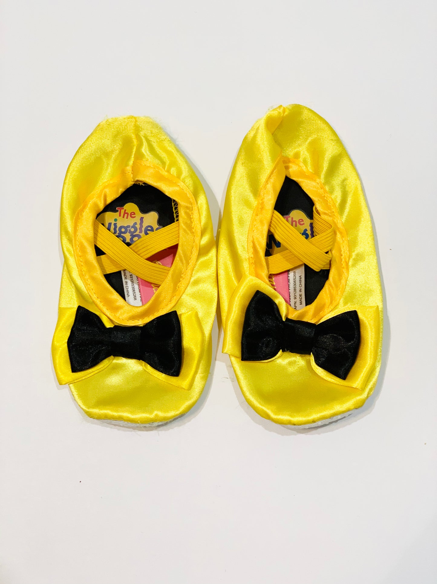 Emma Wiggle costume shoes - One size