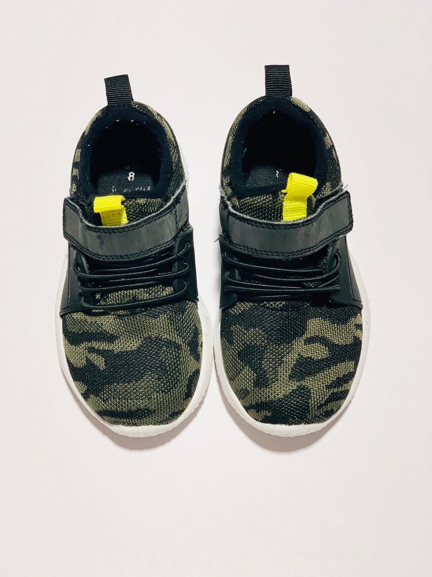 Camouflage sneakers - Size 8