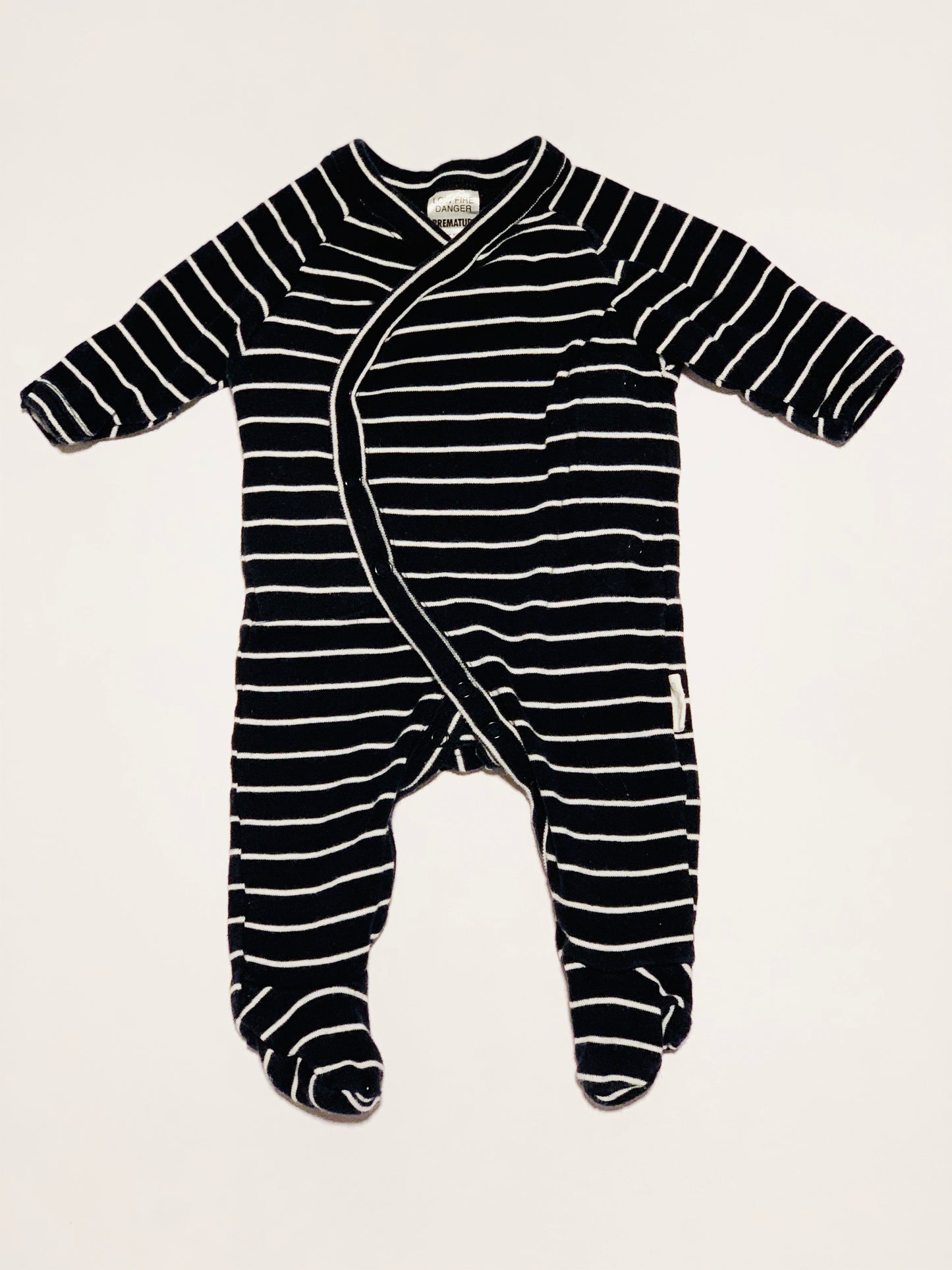 Newbies onesie - Size 00000